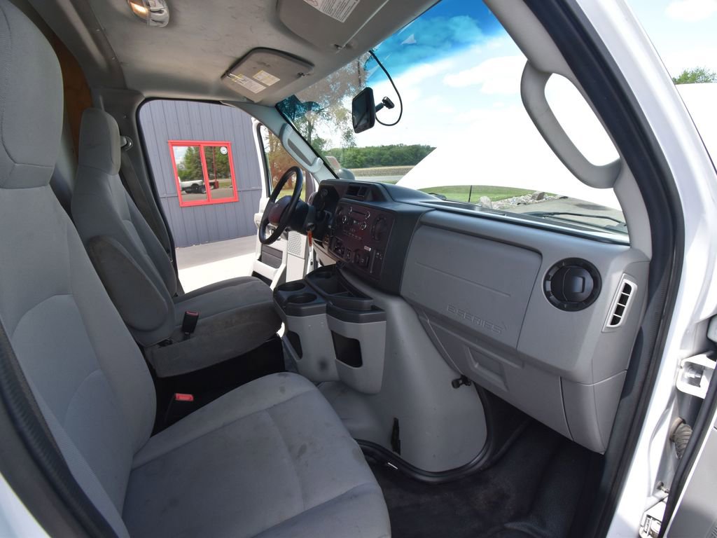 Used 2019 Ford E-350 and Econoline 350 Super Duty w/ Power Windows & Locks Group RWD image 43
