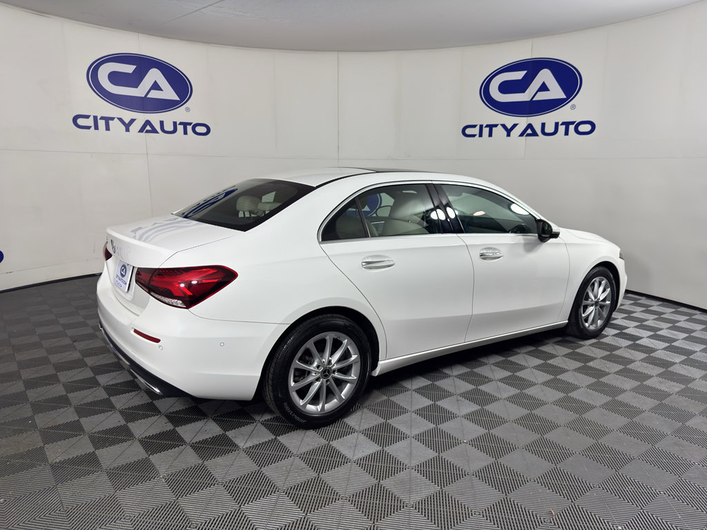 Used 2022 Mercedes-Benz A 220 image 3