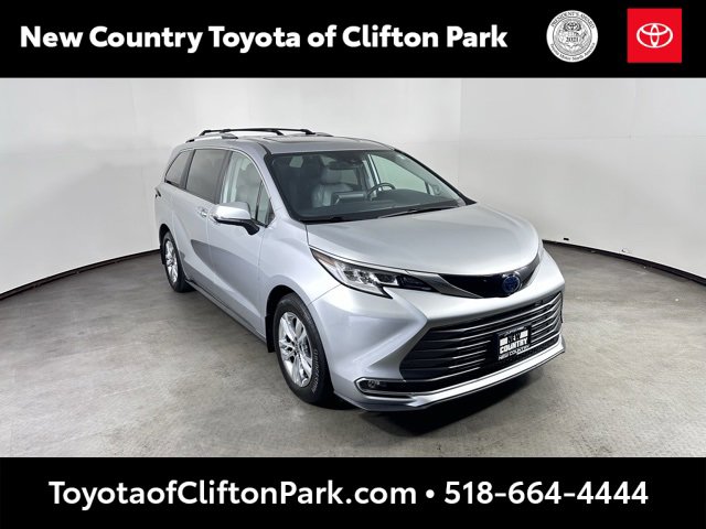 Used 2022 Toyota Sienna Limited
