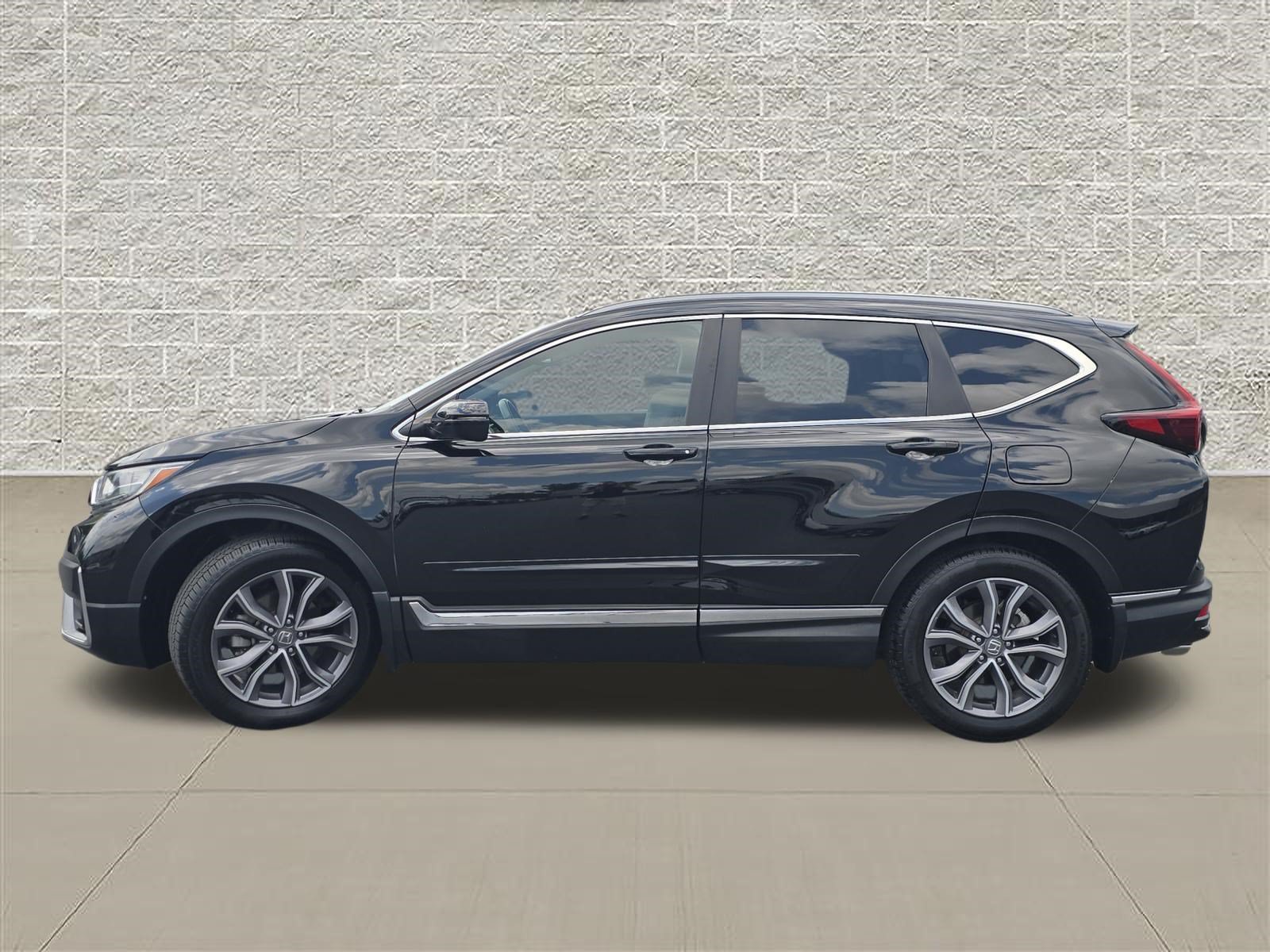 Used 2020 Honda CR-V Touring image 4