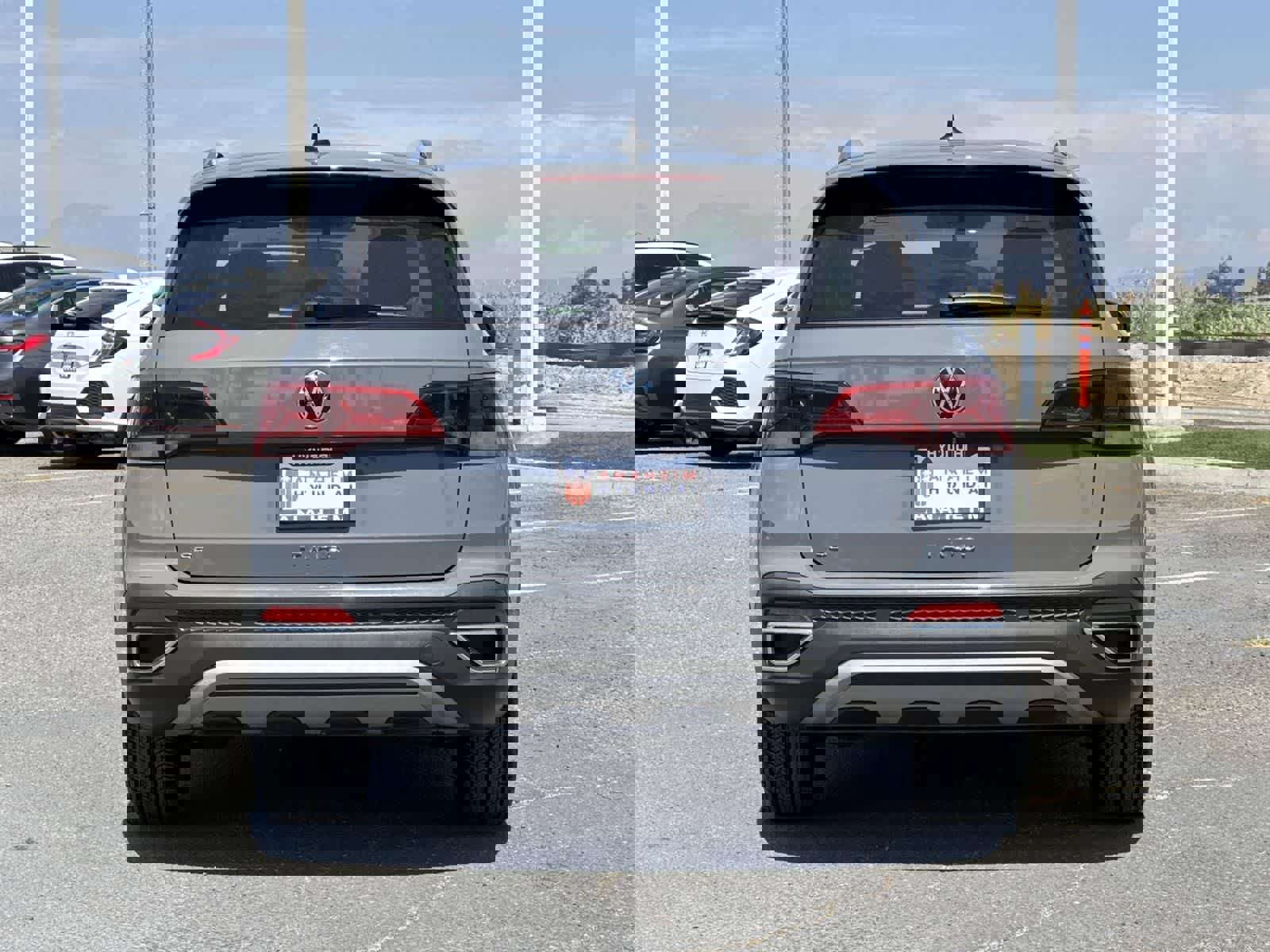 Used 2022 Volkswagen Taos SE image 4