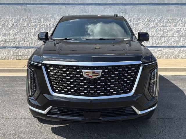 Certified 2025 Cadillac Escalade Premium Luxury AWD/4WD image 2