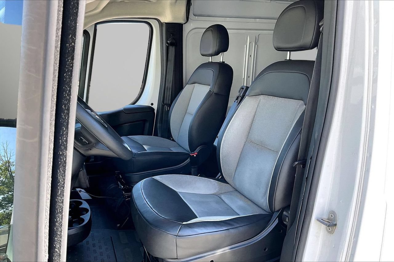 Used 2025 RAM ProMaster 2500 w/ Convenience Group FWD image 19