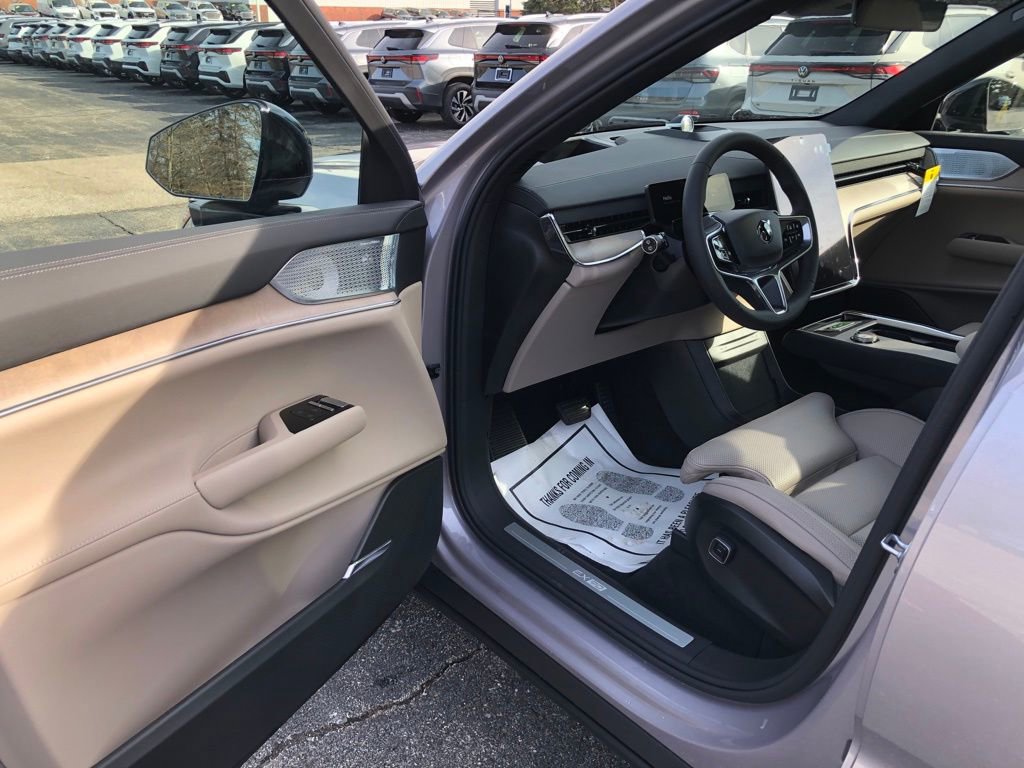 New 2026 Volvo EX90 Ultra image 10