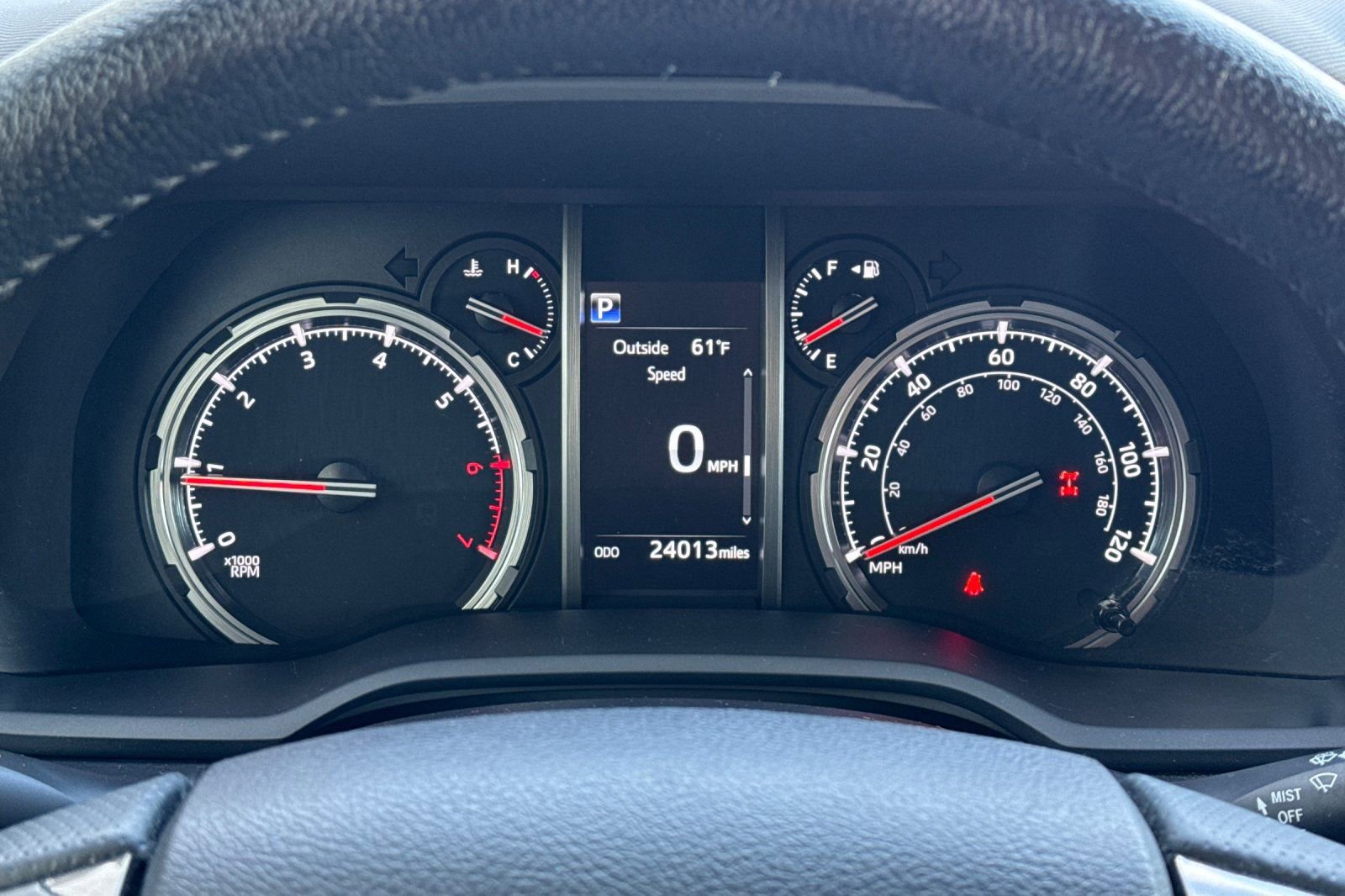 Used 2024 Toyota 4Runner TRD Off-Road Premium w/ Moonroof Package AWD/4WD image 25