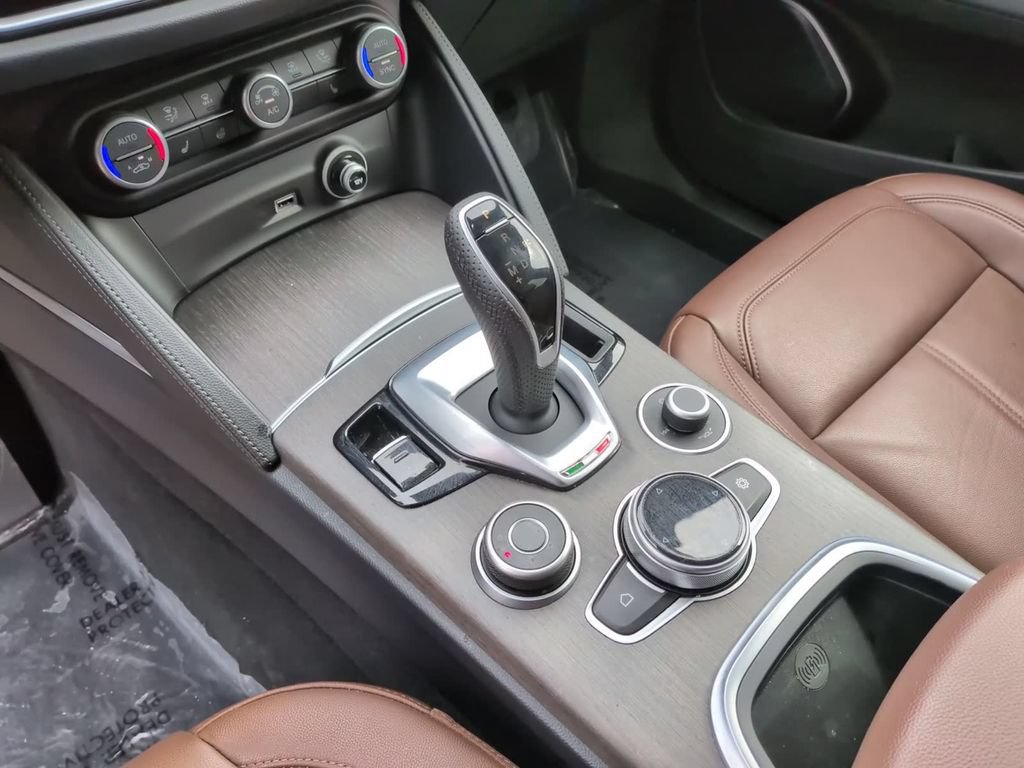 Used 2023 Alfa Romeo Stelvio Ti w/ Active Assist Plus Package AWD/4WD image 29