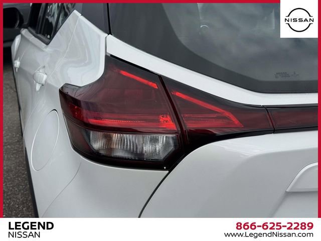 Used 2023 Nissan Kicks SV image 7