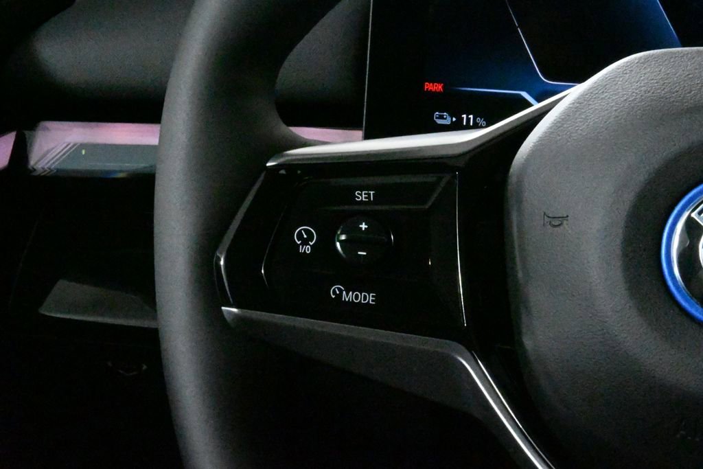 Used 2025 BMW i5 xDrive40 w/ Premium Package image 19