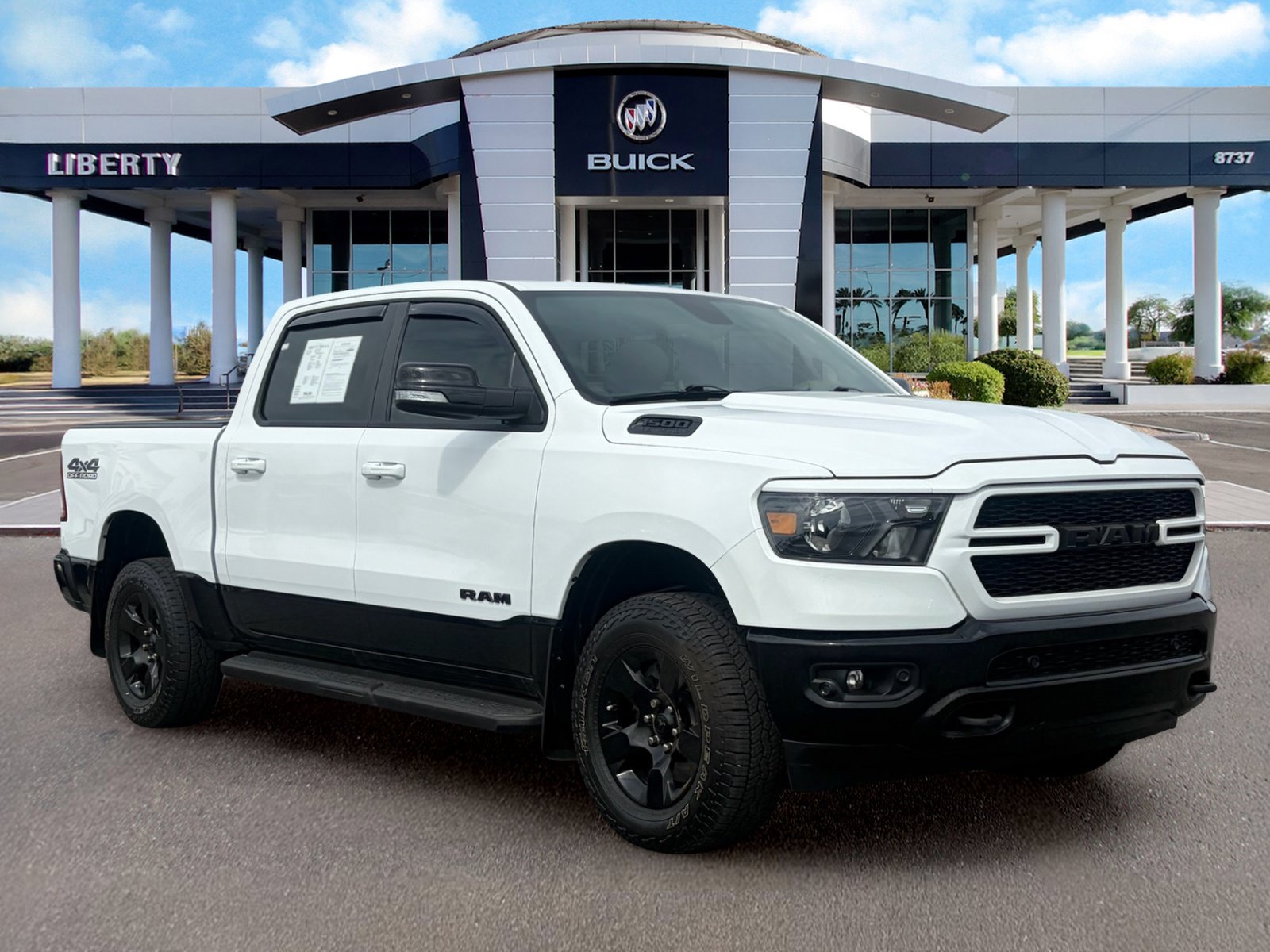 Used 2022 RAM 1500 Big Horn AWD/4WD image 2