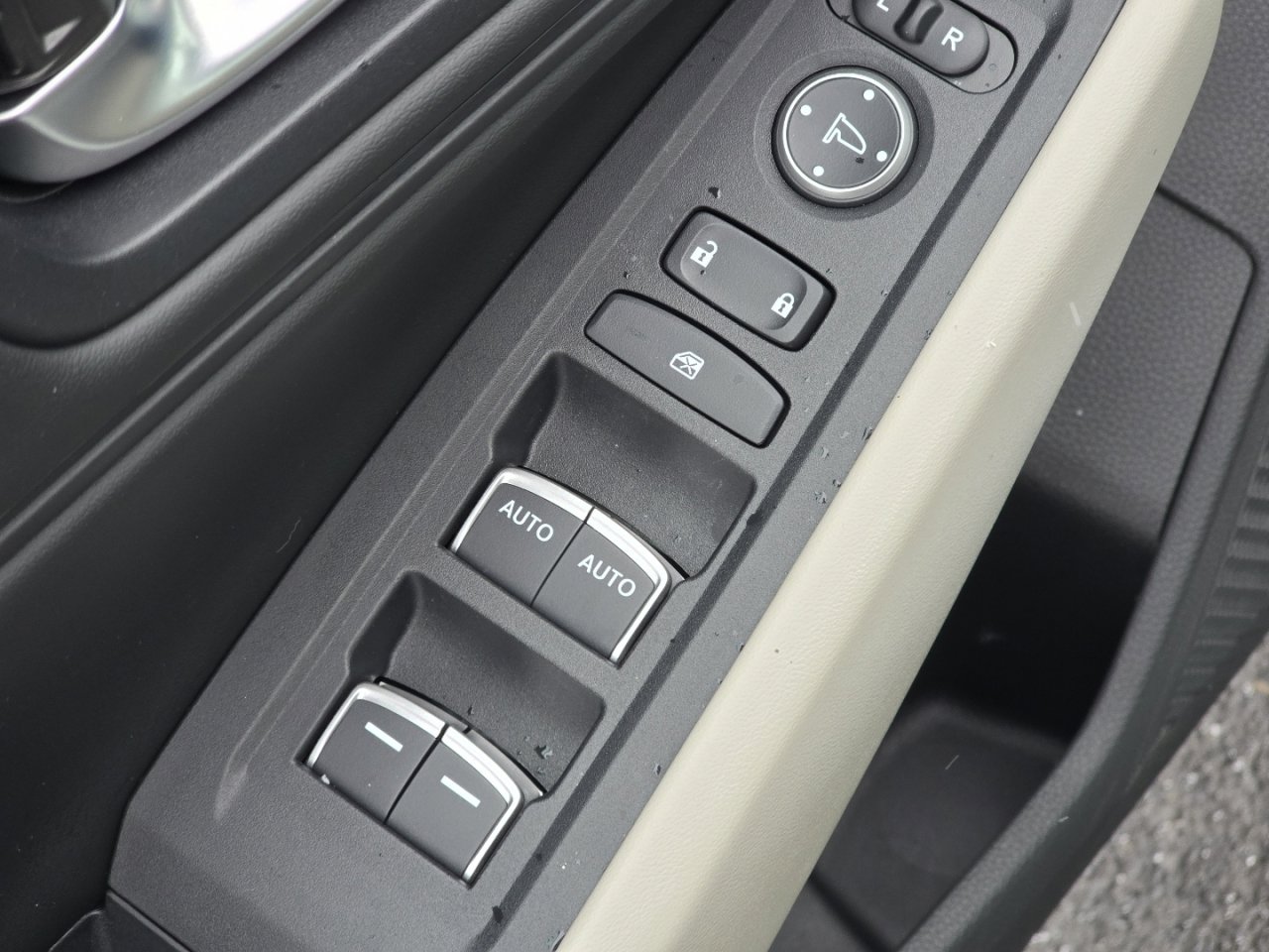 Certified 2024 Honda Accord EX image 26