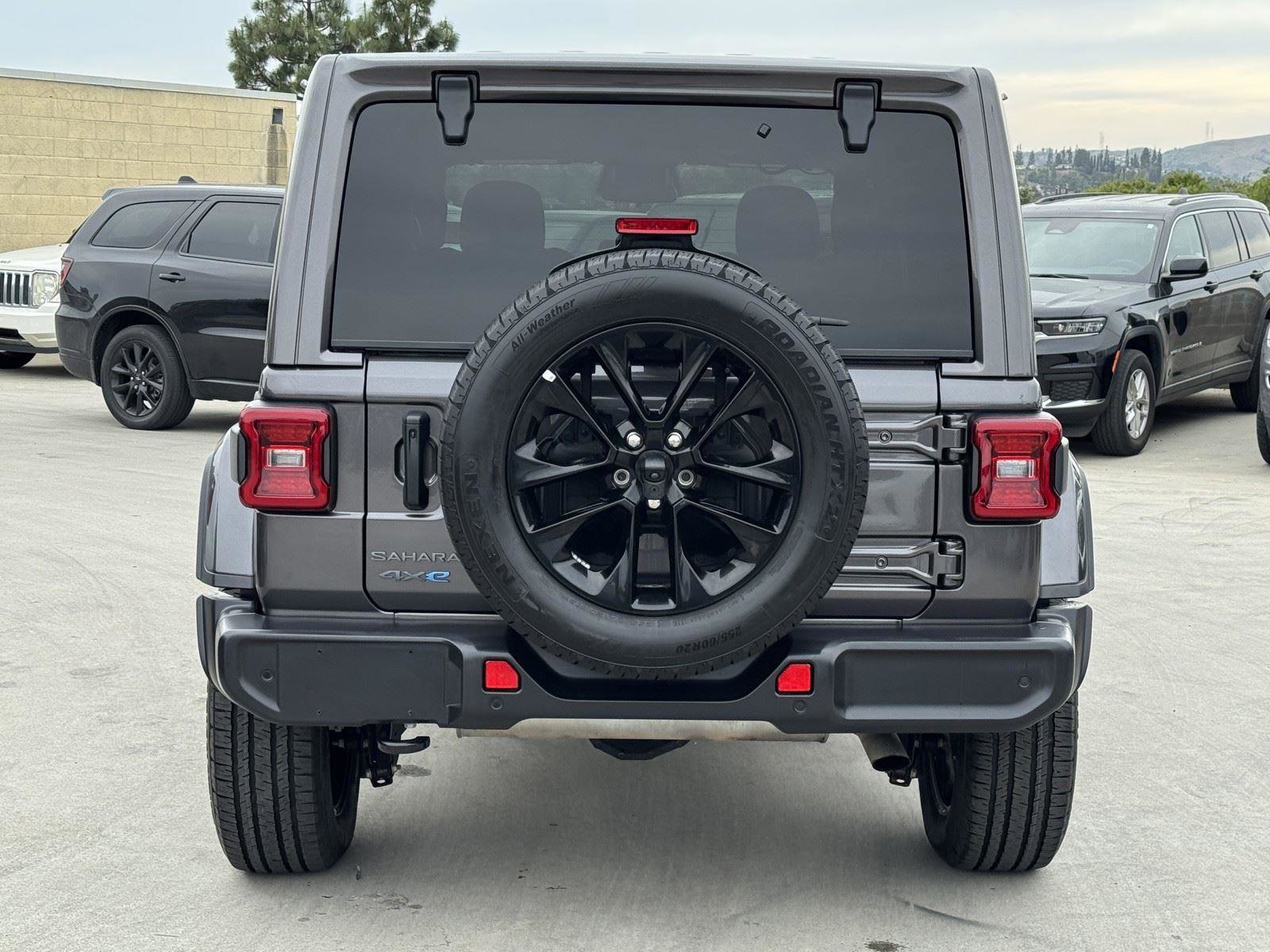 Used 2025 Jeep Wrangler Sahara w/ Safety Group image 6