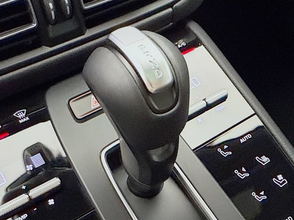 New 2026 Porsche Macan AWD/4WD image 23
