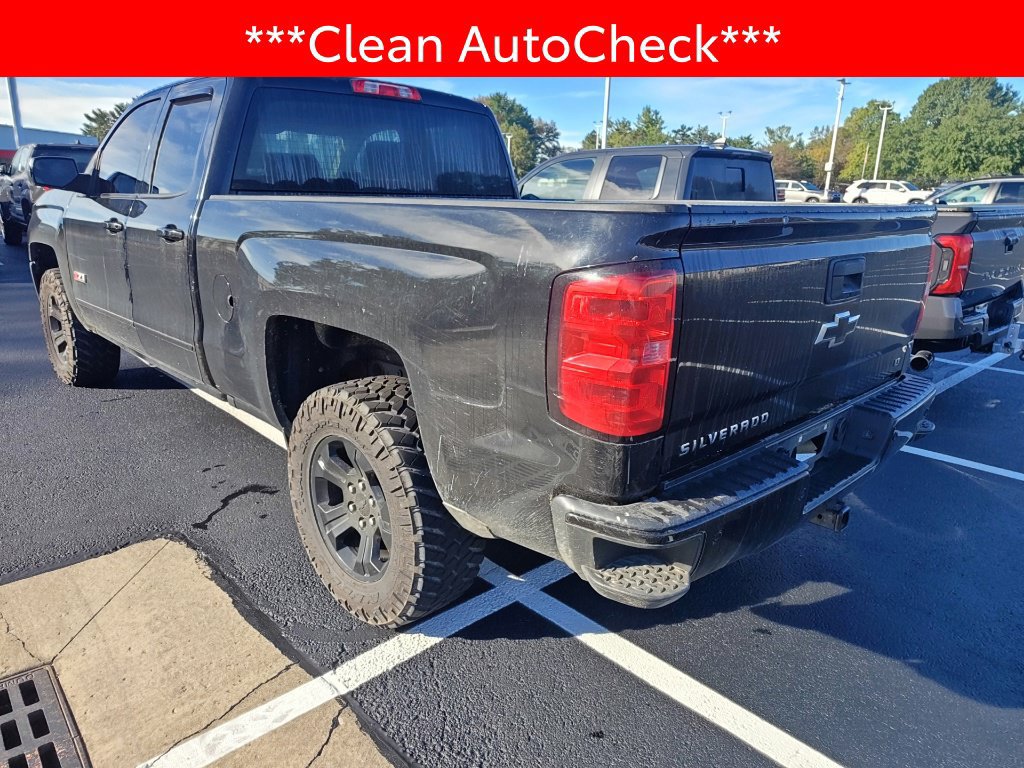 Used 2018 Chevrolet Silverado 1500 LT w/ Midnight Edition AWD/4WD image 4