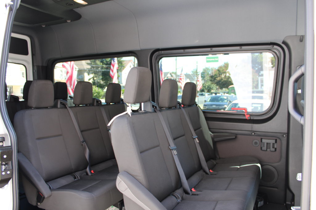 Used 2025 Mercedes-Benz Sprinter 2500 image 23
