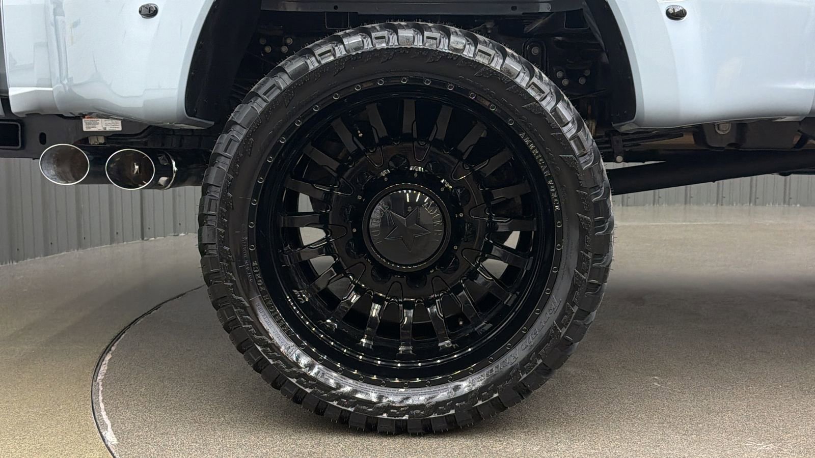 Used 2026 Ford F450 Platinum w/ FX4 Off-Road Package image 11