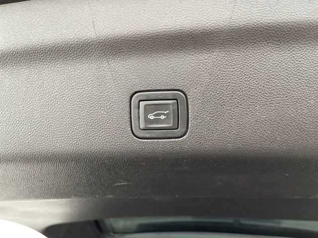 Used 2021 Chevrolet Tahoe Z71 image 25