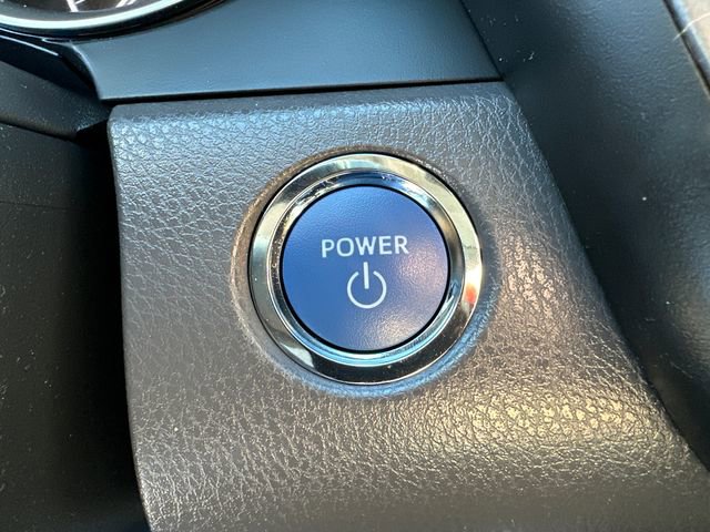 Used 2023 Toyota Camry XLE image 39