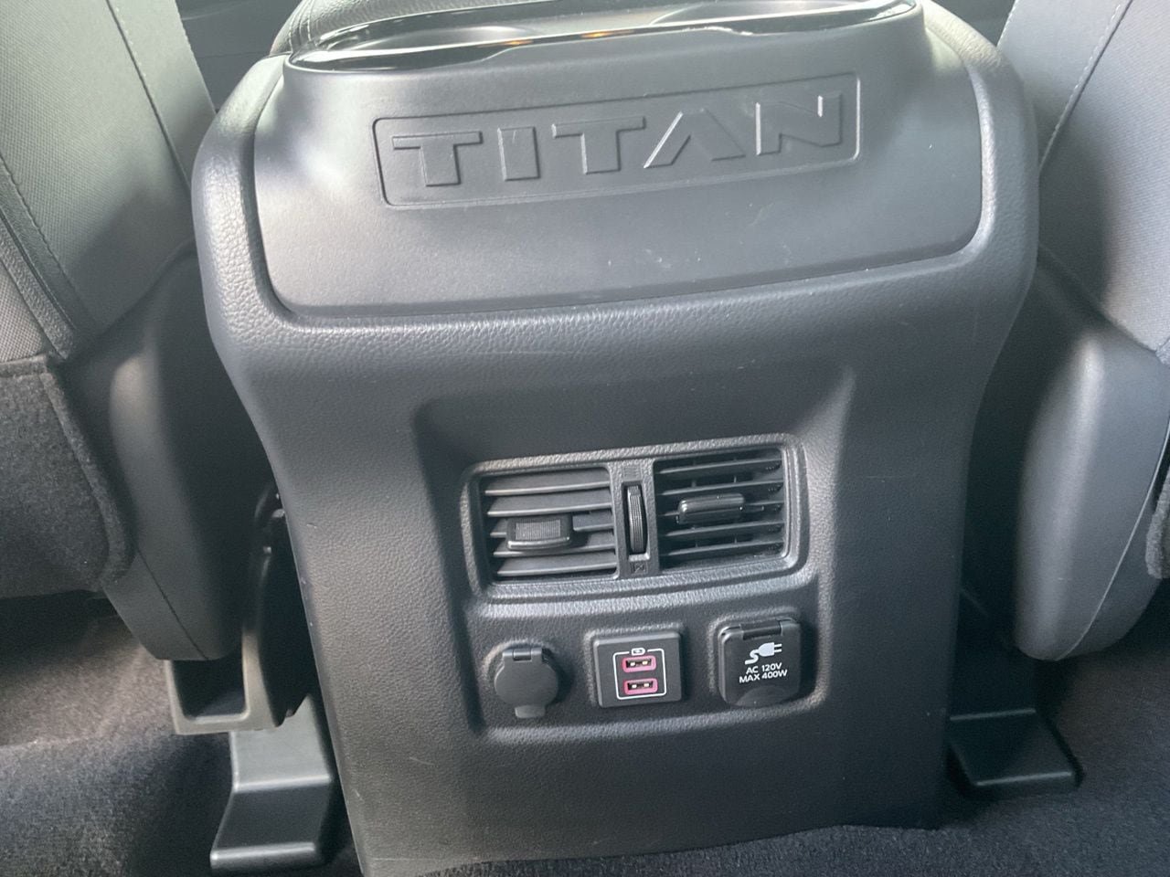 Used 2024 Nissan Titan SV w/ SV Bronze Edition Package RWD image 11