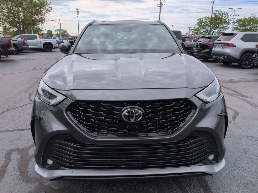 Used 2022 Toyota Highlander XSE image 8