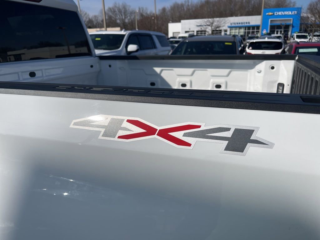 Used 2023 Chevrolet Silverado 1500 Custom image 11
