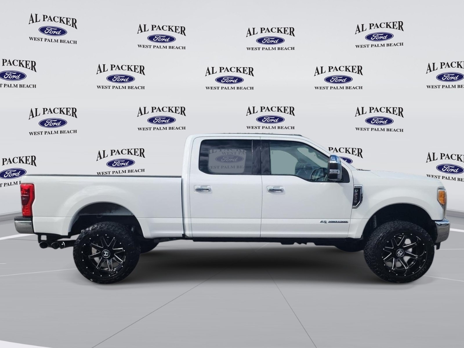 Used 2017 Ford F250 Lariat w/ Lariat Ultimate Package AWD/4WD image 6