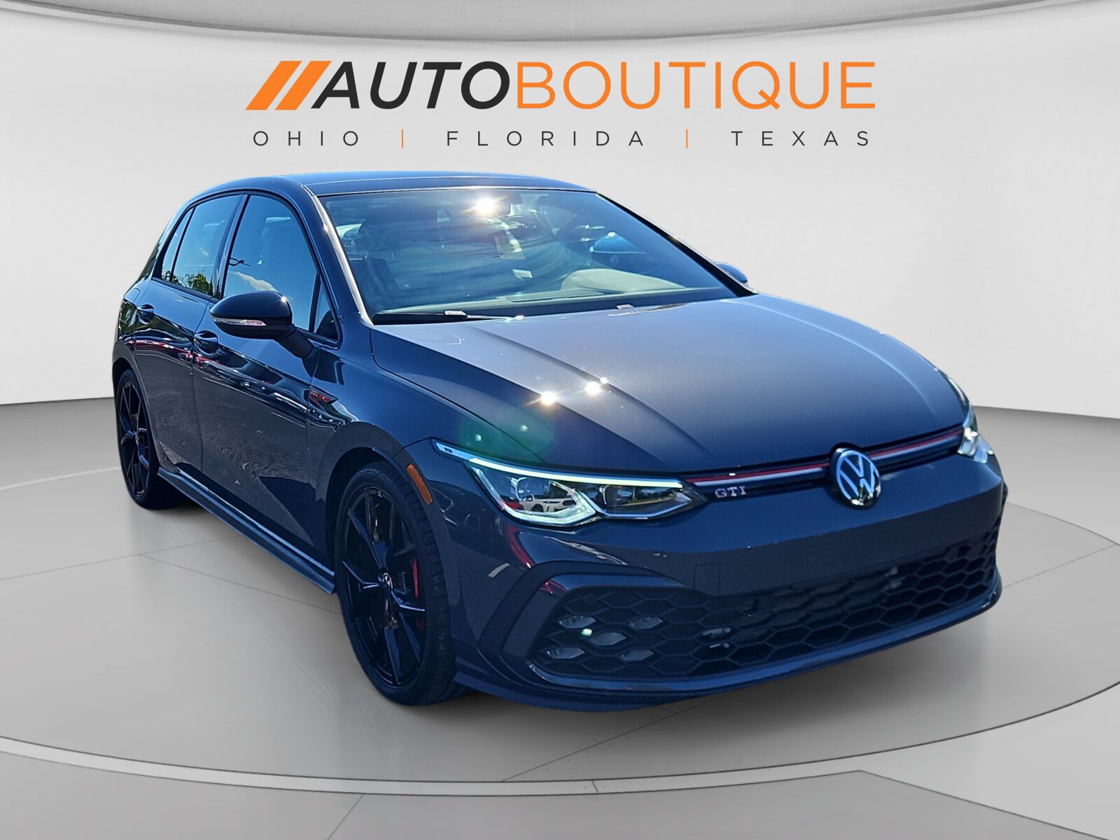 Used 2024 Volkswagen GTI SE FWD image 8