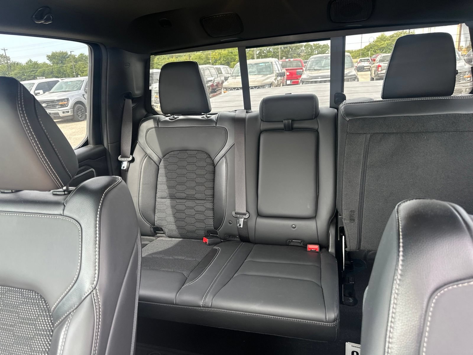Used 2024 RAM 1500 Big Horn AWD/4WD image 11