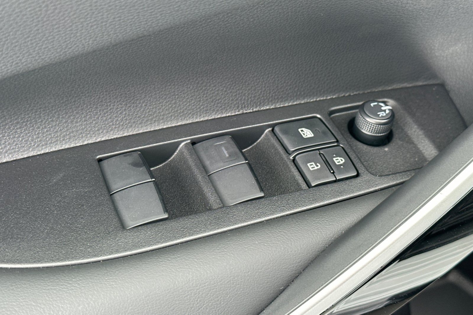 New 2027 Toyota Corolla XSE FWD image 11