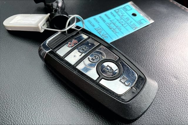 Used 2021 Lincoln Aviator Reserve w/ Equipment Group 201A AWD/4WD image 11