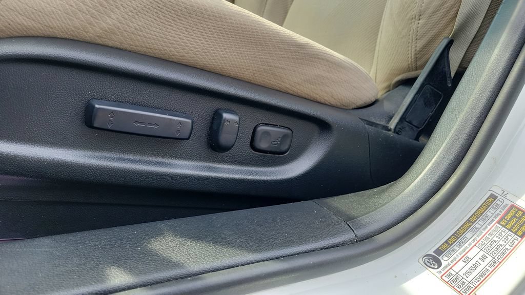 Used 2017 Honda Accord EX image 16