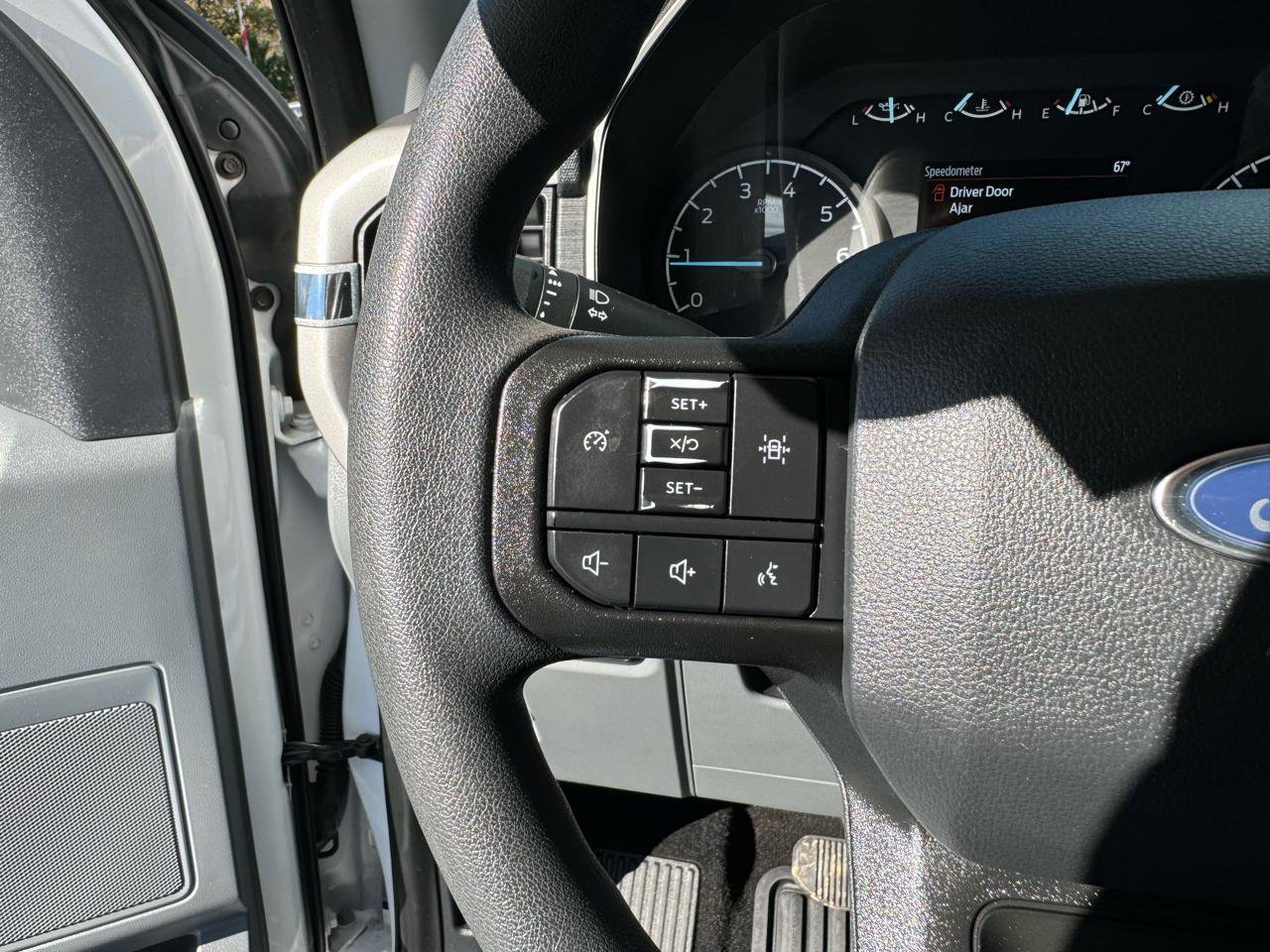 Used 2022 Ford F150 XLT w/ Trailer Tow Package AWD/4WD image 25