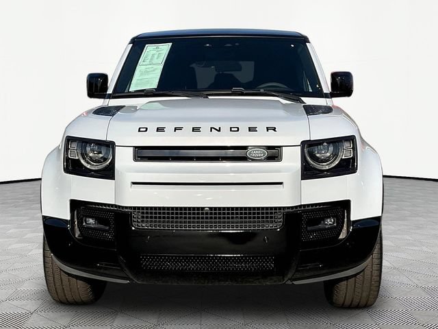 Used 2023 Land Rover Defender 110 V8 AWD/4WD image 2