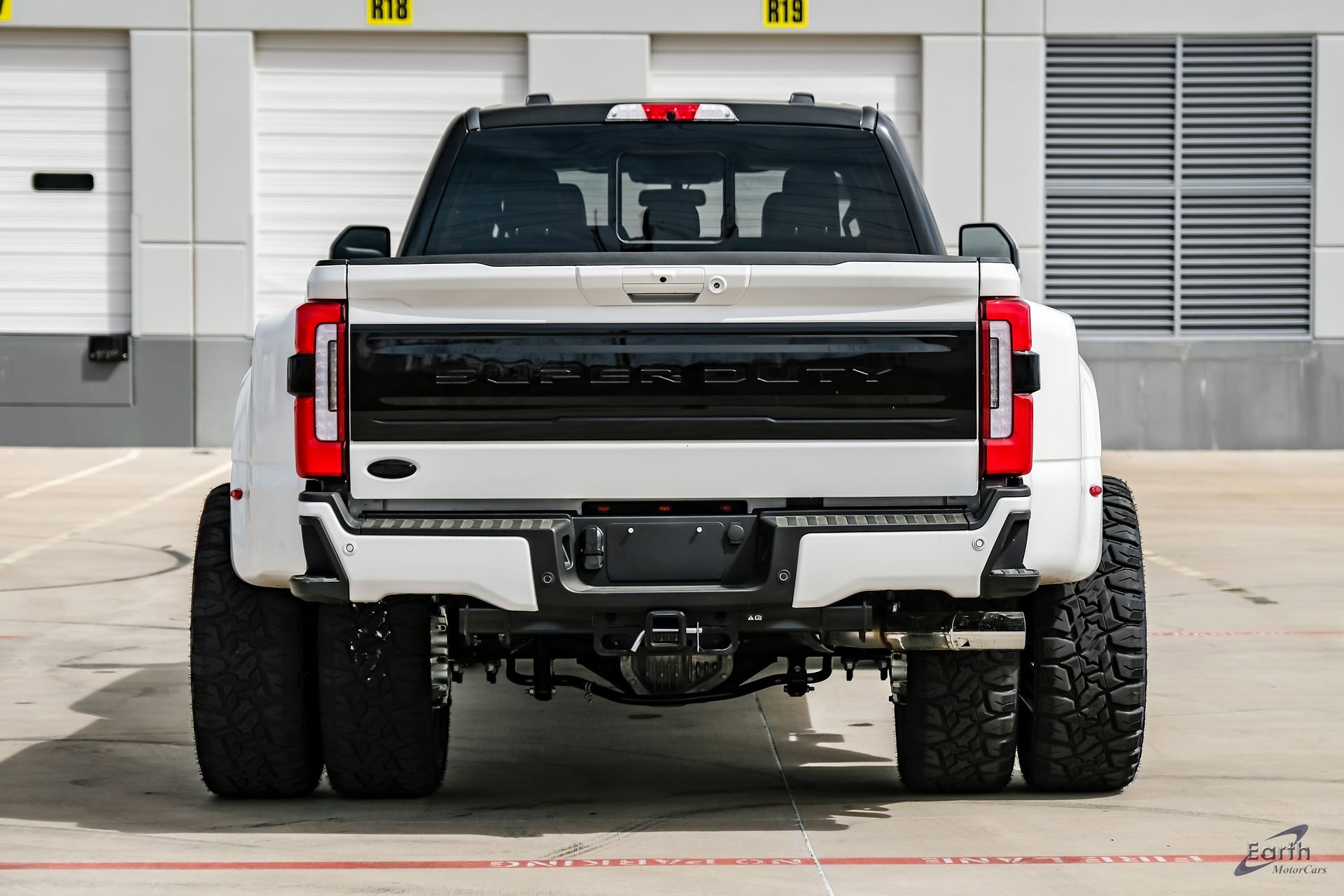 Used 2026 Ford F450 Platinum w/ FX4 Off-Road Package image 11