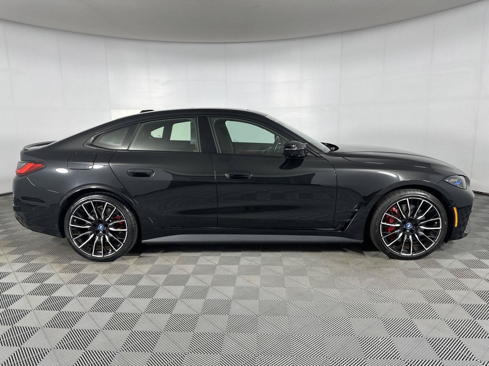 Used 2024 BMW i4 M50 AWD/4WD image 31