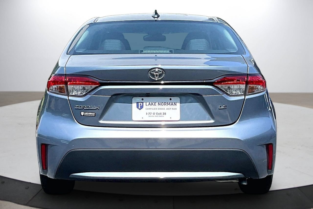 Used 2021 Toyota Corolla LE w/ LE Convenience Package FWD image 8