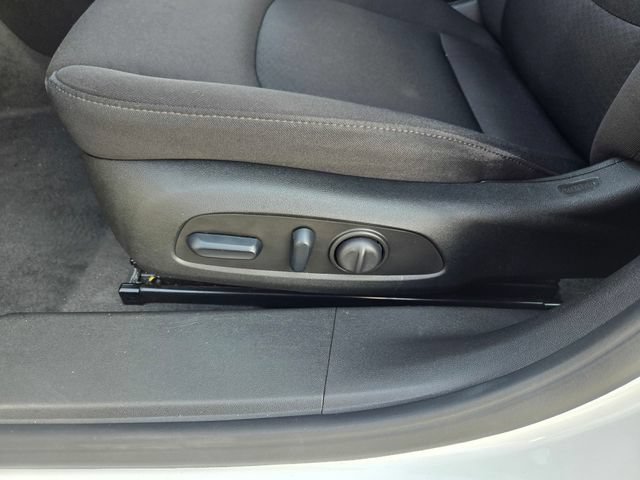 Used 2024 Chevrolet Malibu LT FWD image 11