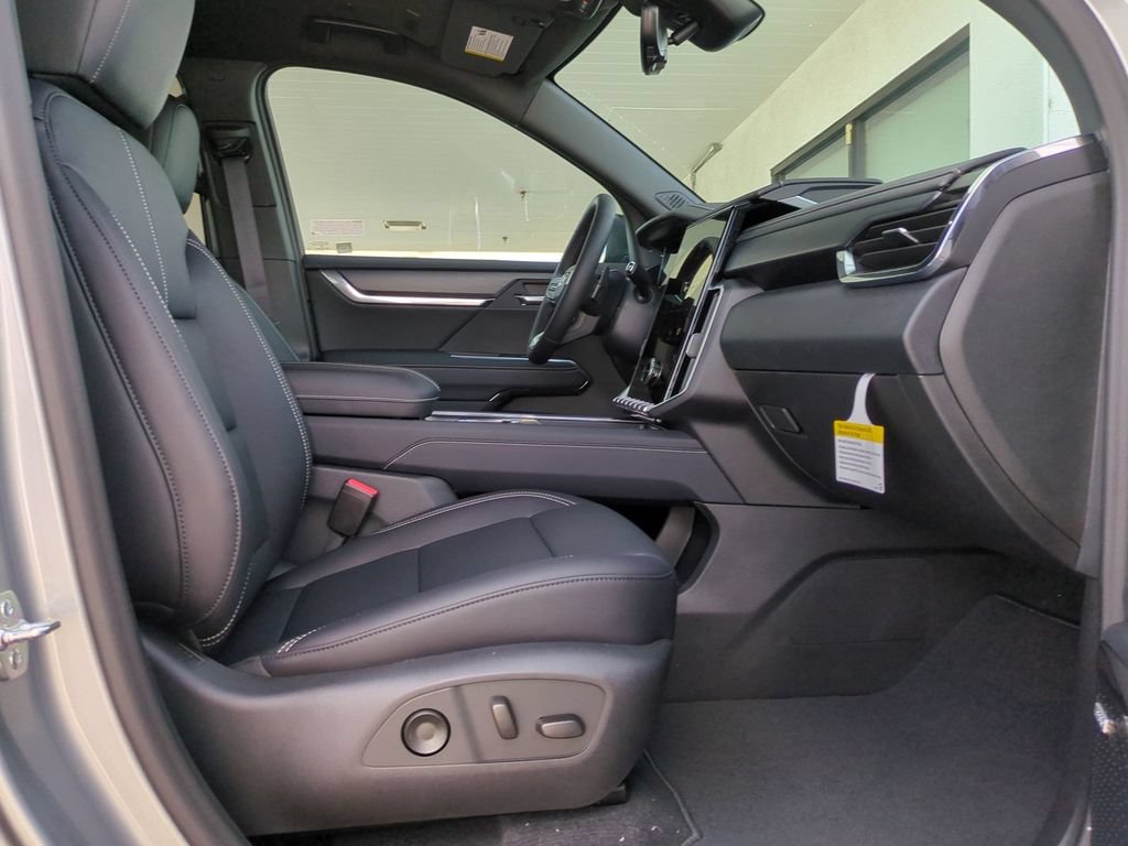 New 2026 GMC Acadia Elevation w/ Black Edition FWD image 33