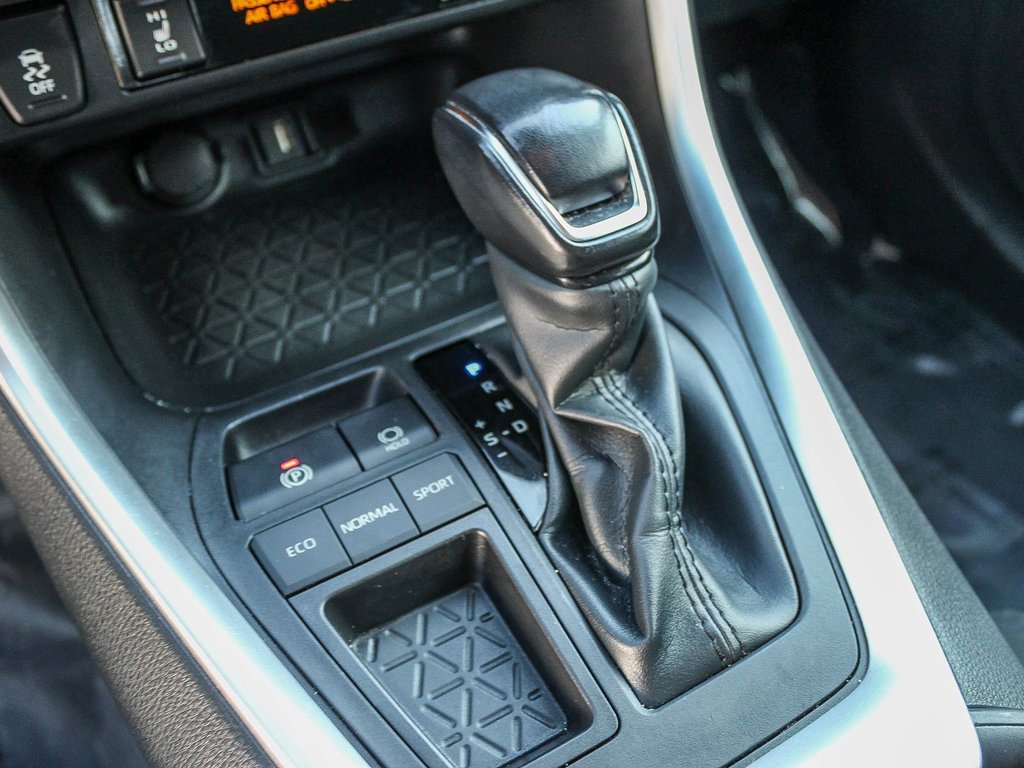 Used 2021 Toyota RAV4 XLE image 23