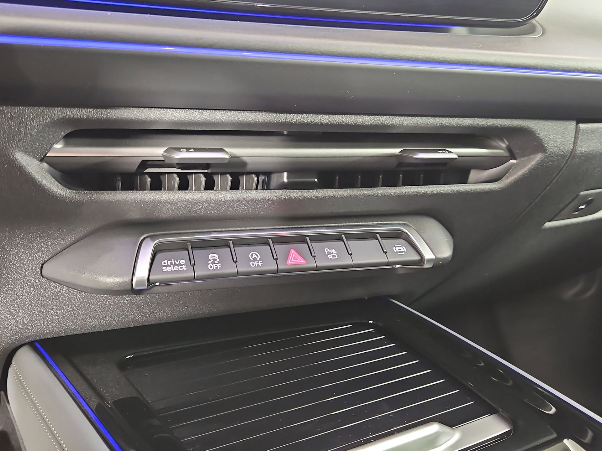 New 2026 Audi Q3 quattro 2.0T image 32