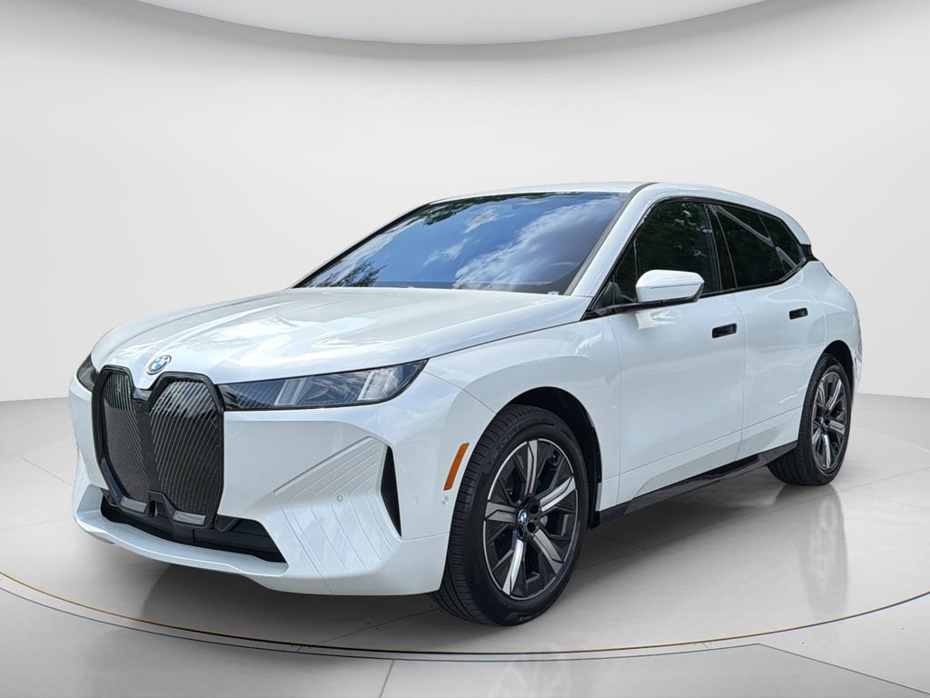 New 2026 BMW iX xDrive45 image 1
