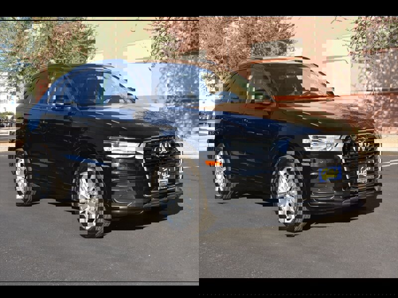 Used 2017 Audi Q3 2.0T Premium image 2