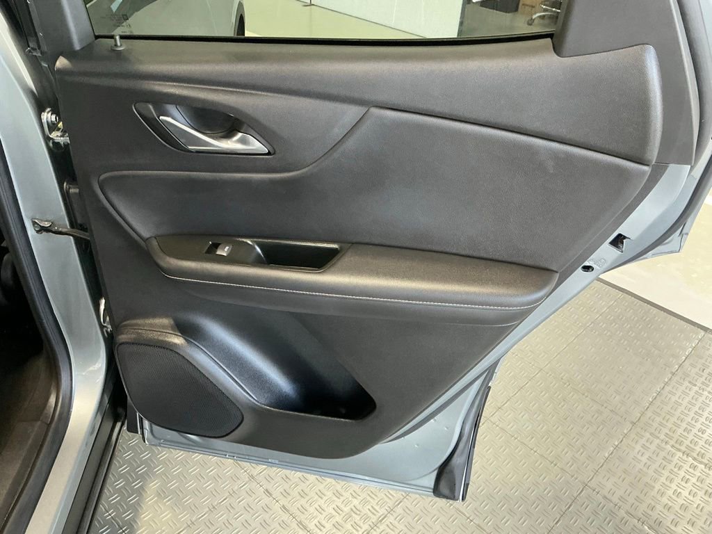 Used 2025 Chevrolet Blazer LT FWD image 43