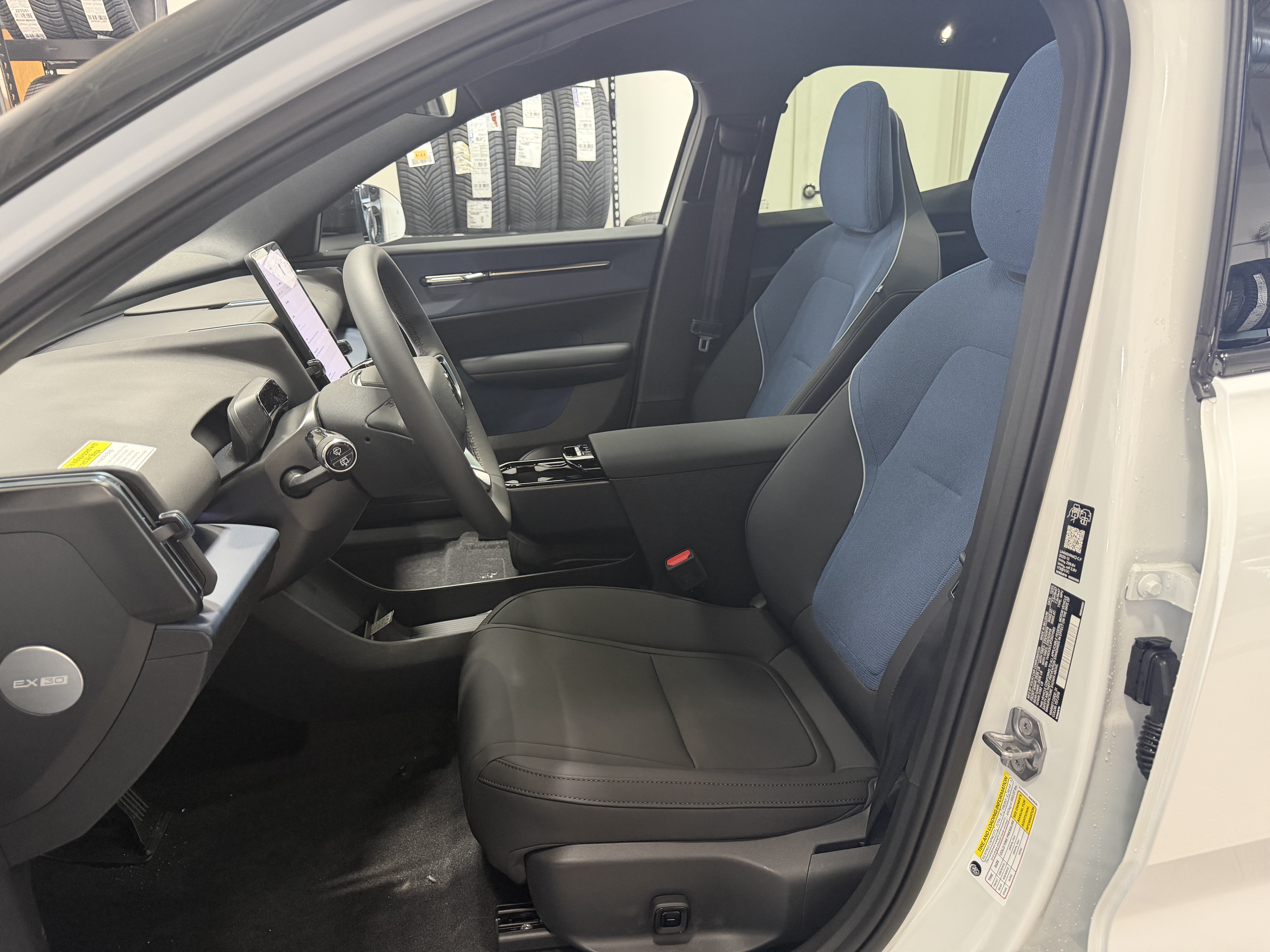 New 2026 Volvo EX30 Cross Country Ultra w/ Protection Package Premier AWD/4WD image 10