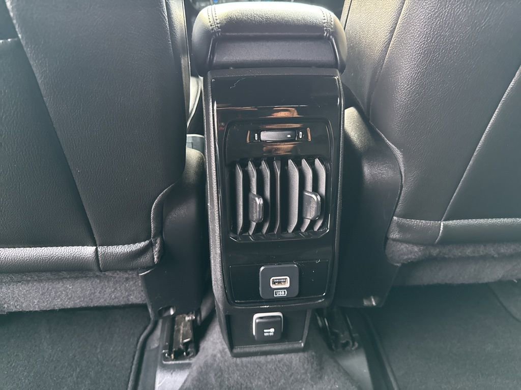 Used 2024 Jeep Compass Limited image 21