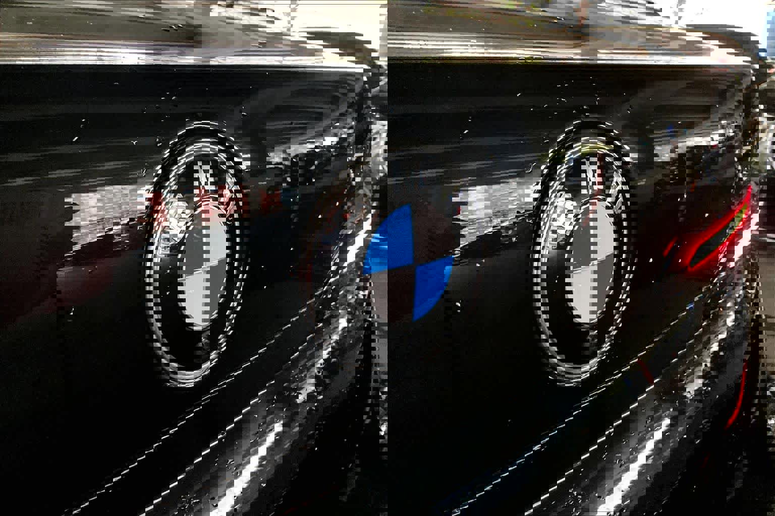 Used 2025 BMW 740i image 30