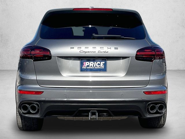 Used 2016 Porsche Cayenne Turbo AWD/4WD image 4