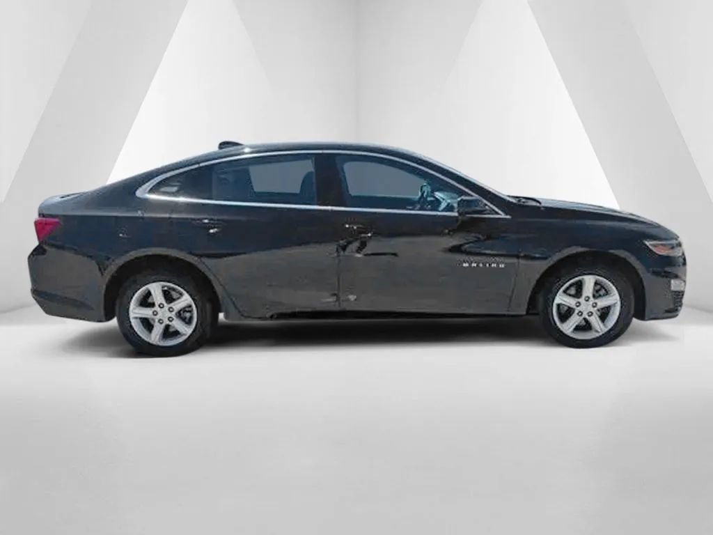 Used 2024 Chevrolet Malibu LT FWD image 8