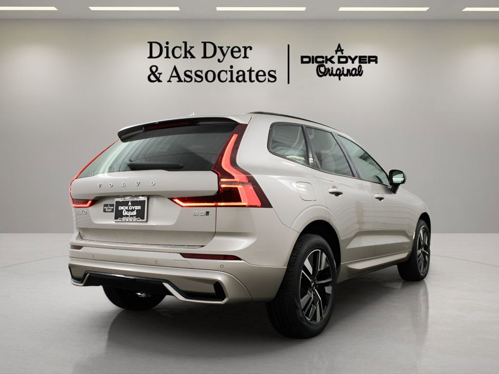 New 2026 Volvo XC60 B5 Core w/ Protection Package Premier image 2