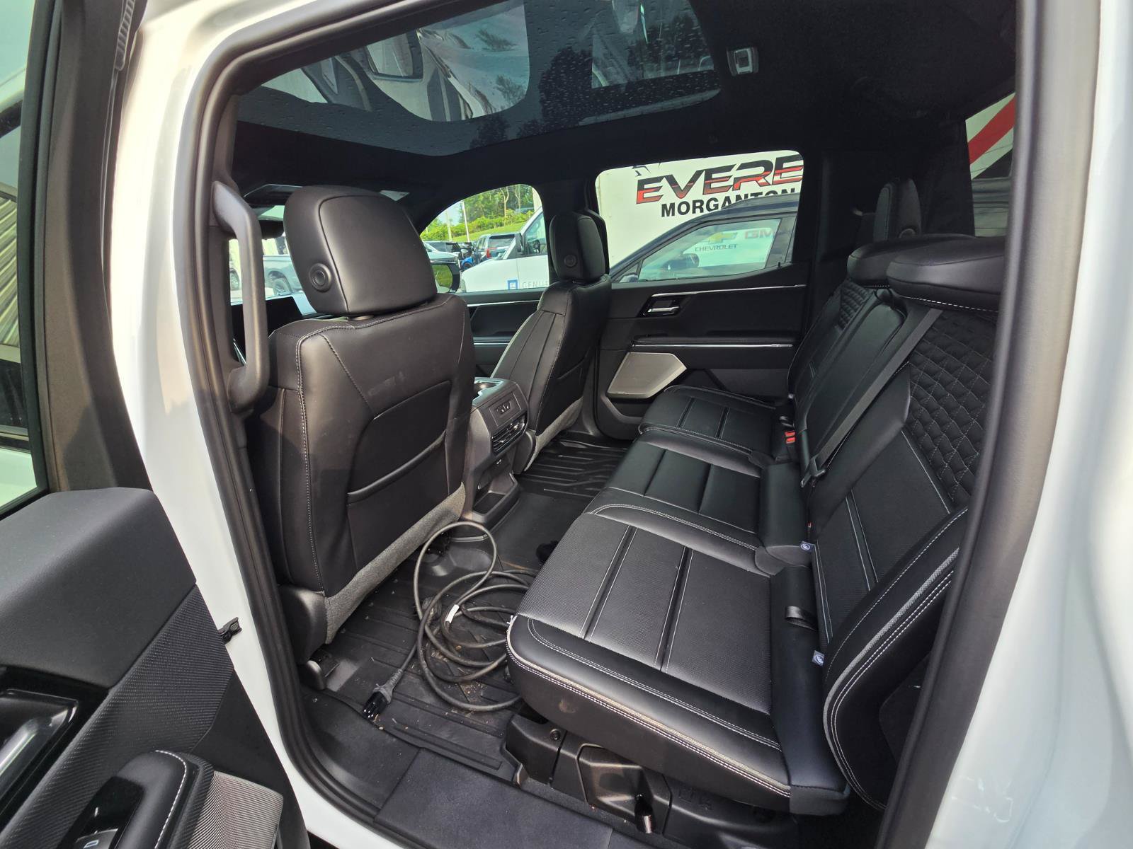 Used 2025 GMC Sierra EV Denali AWD/4WD image 10