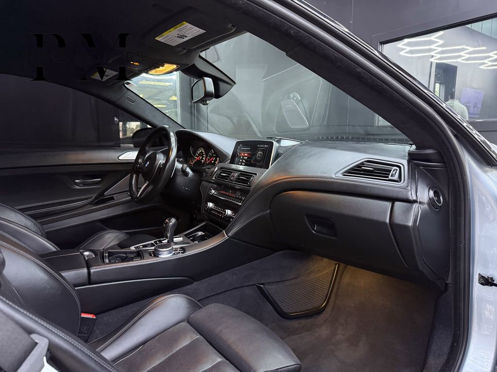 Used 2017 BMW M6 Coupe image 24